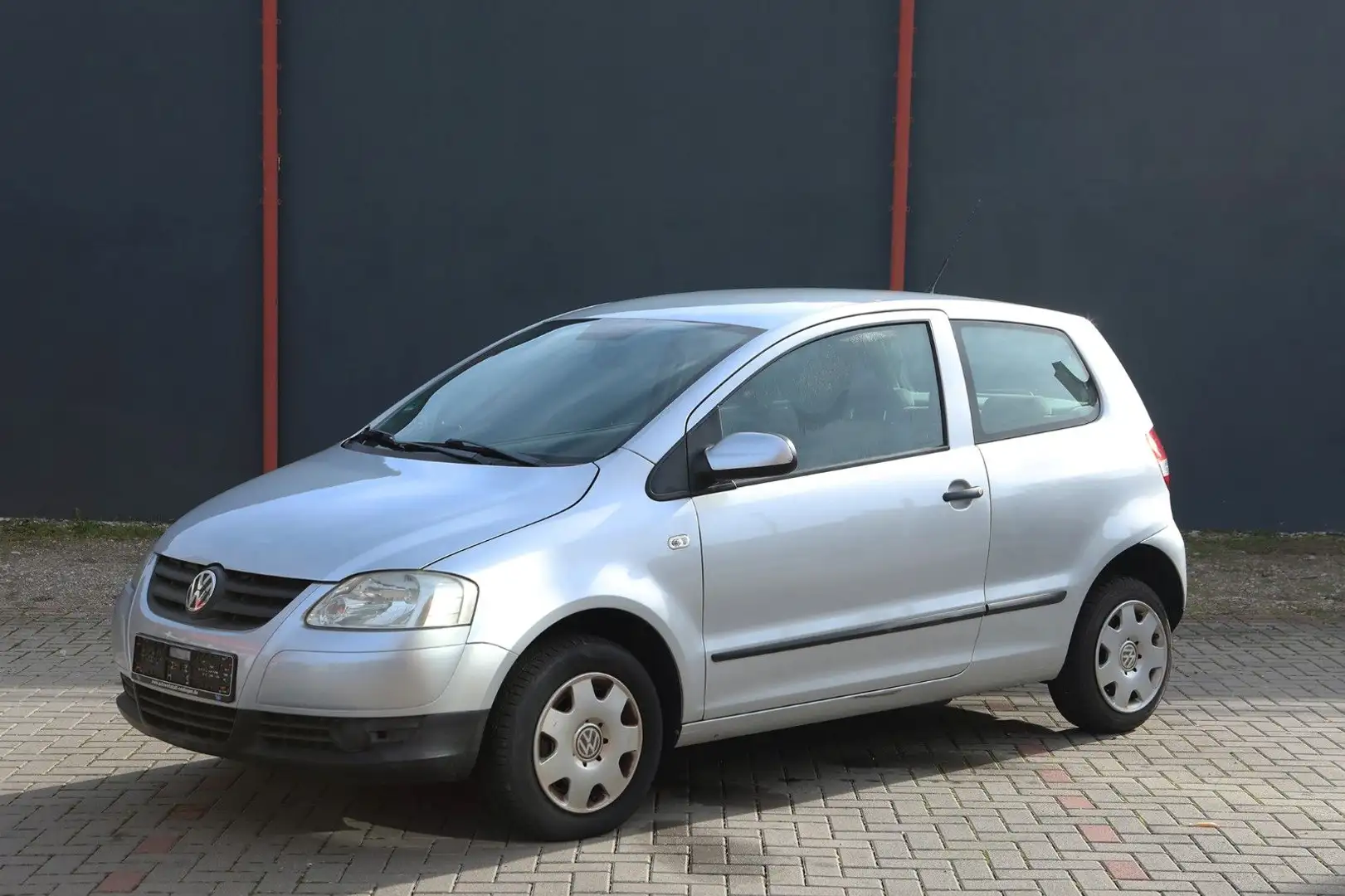 Volkswagen Fox Basis Silber - 1