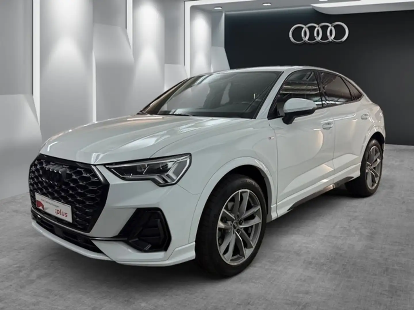 Audi Q3 Sportback 35TFSI S line AHK KAMERA ACC LED OPTI... Weiß - 2