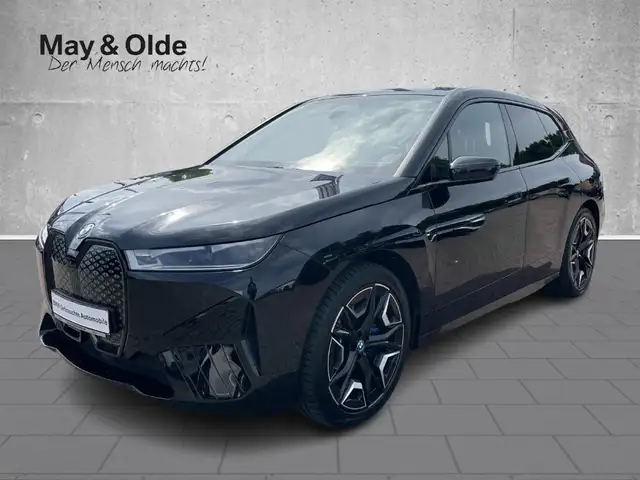 BMW iX xDrive 50 HUD Luftfederung Niveau AHK Leder Digita