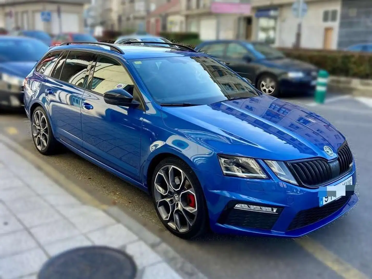 Skoda Octavia Combi 2.0TDI RS DSG 135kW Azul - 2