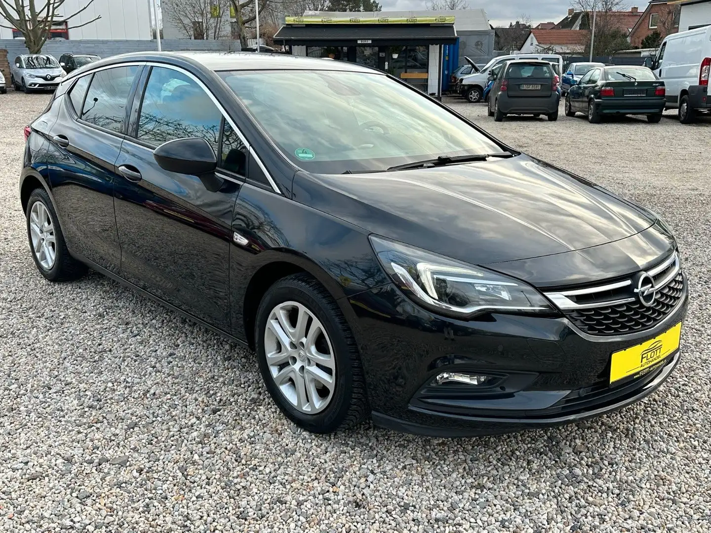 Opel Astra K Sport Dynamic*Navi*SHZ*Klimaaut.*TÜV NEU Noir - 2