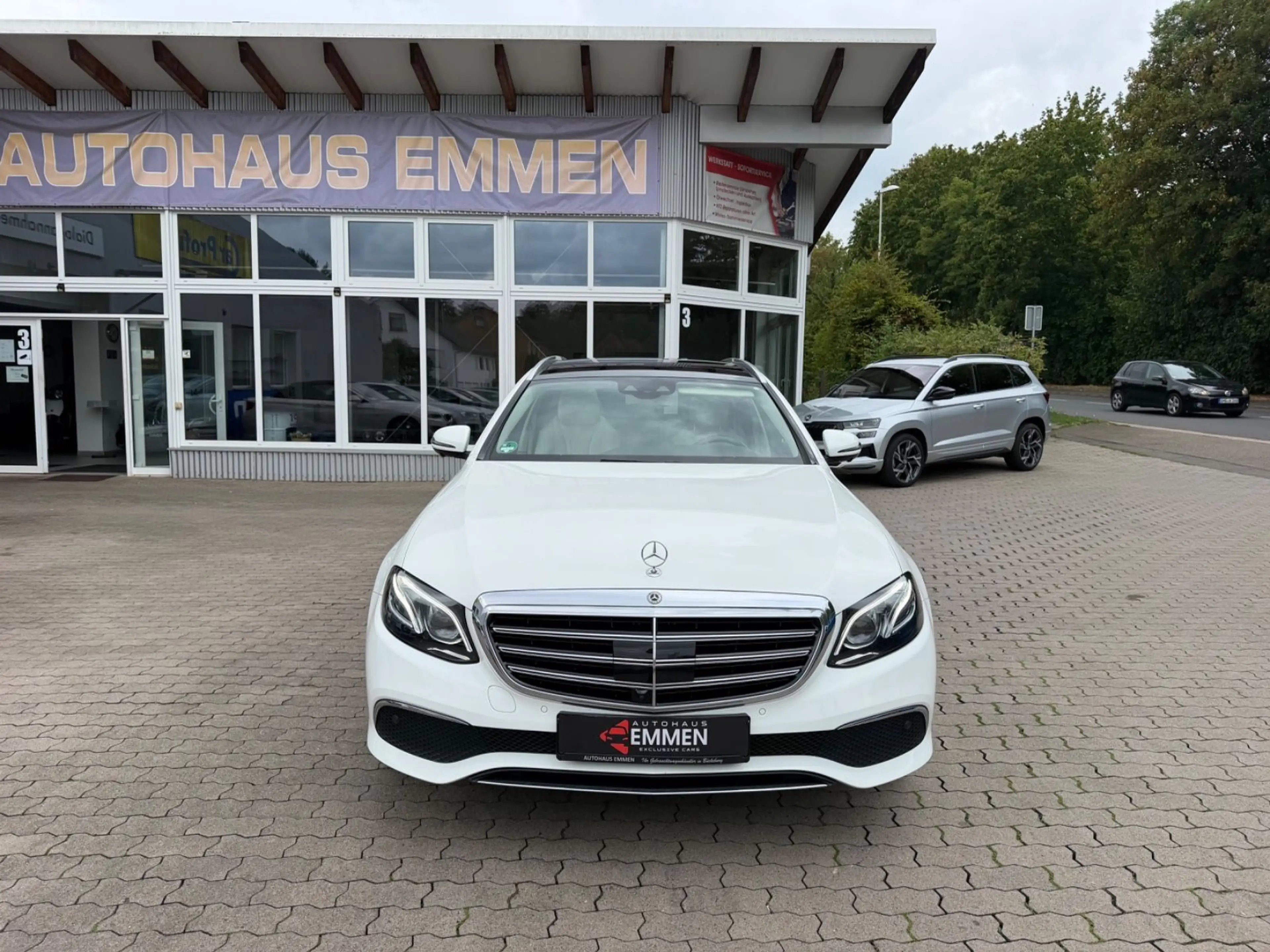 Mercedes-Benz E 350 E T-Modell E 350 d/Pano/SpurASS/Navi/360*