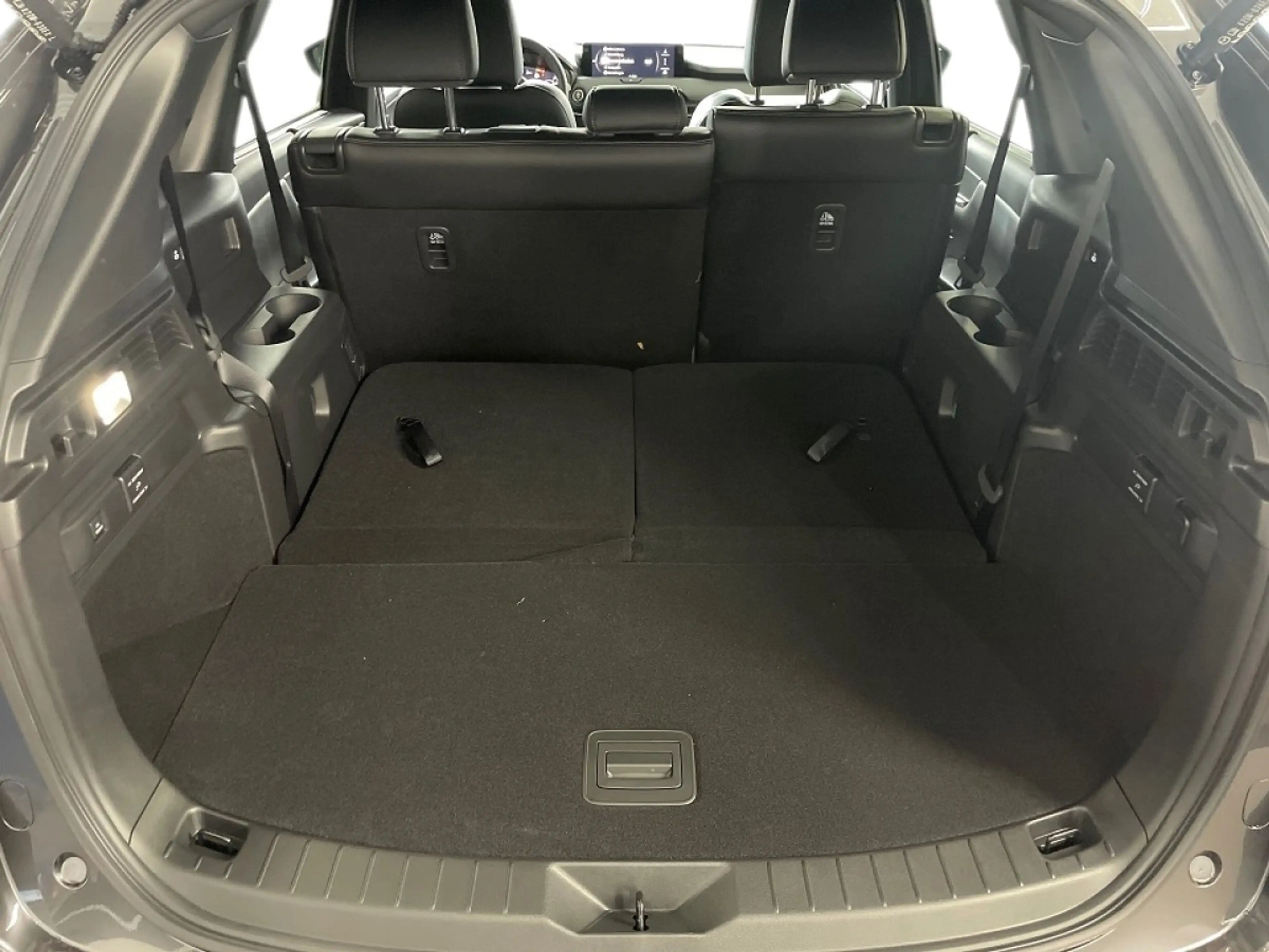 Mazda CX-80 e-SKYACTIV PHEV 327ps — photo 8