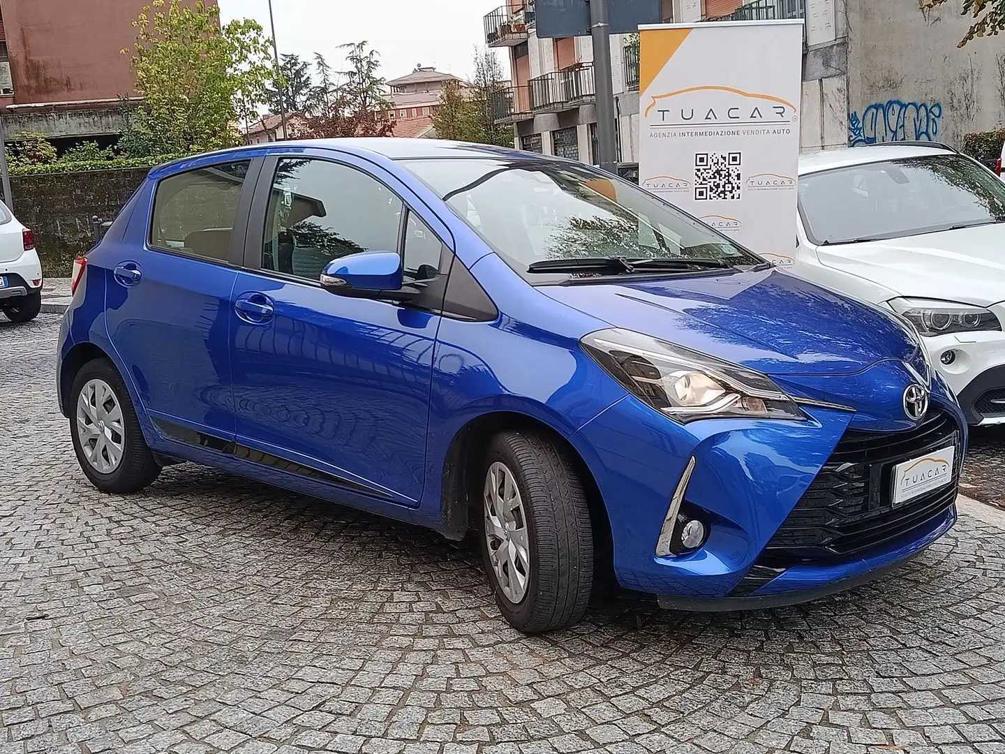 Toyota Yaris Active 1.0 VVT-i Bleu - 2
