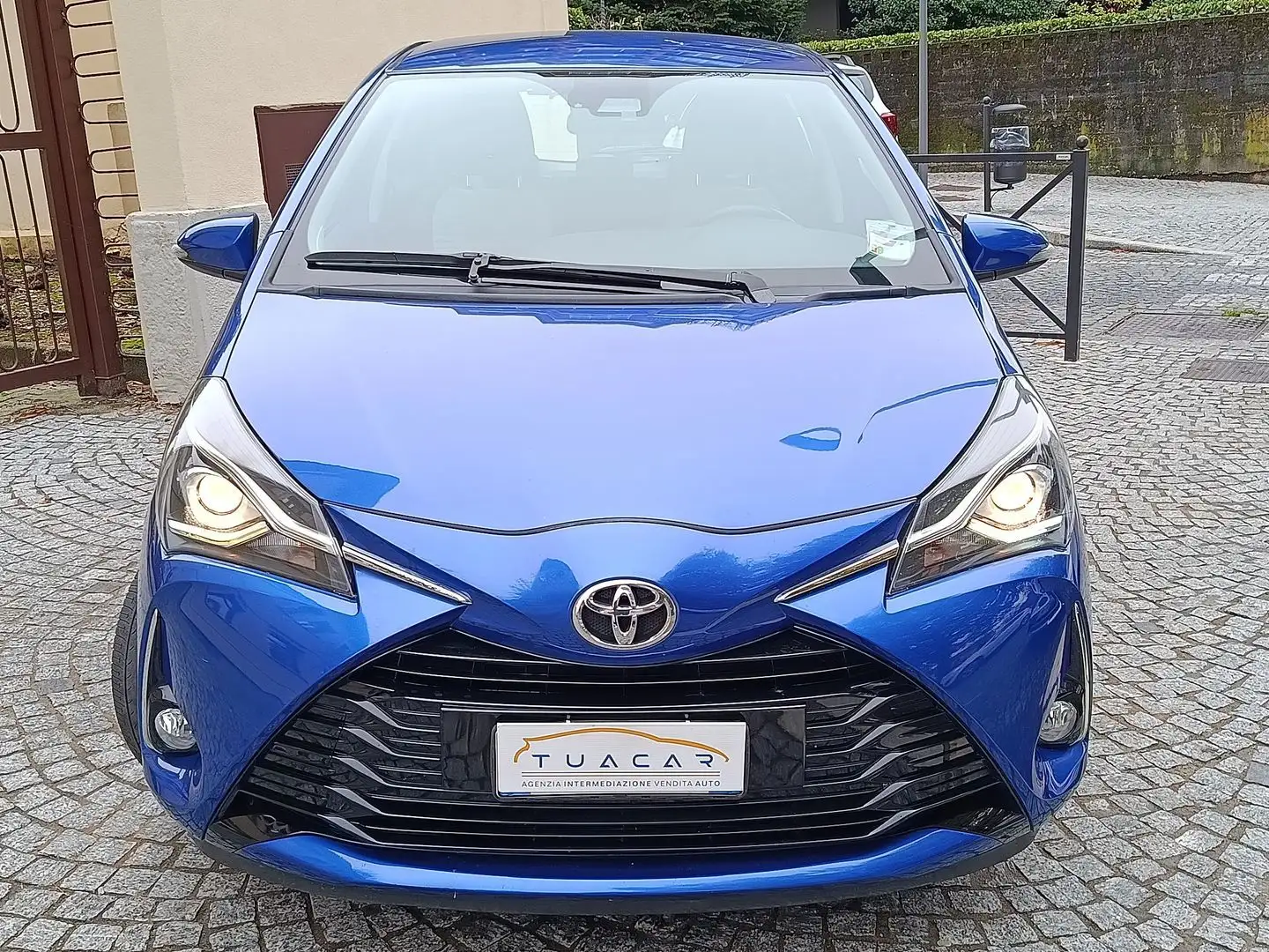 Toyota Yaris Active 1.0 VVT-i Bleu - 2