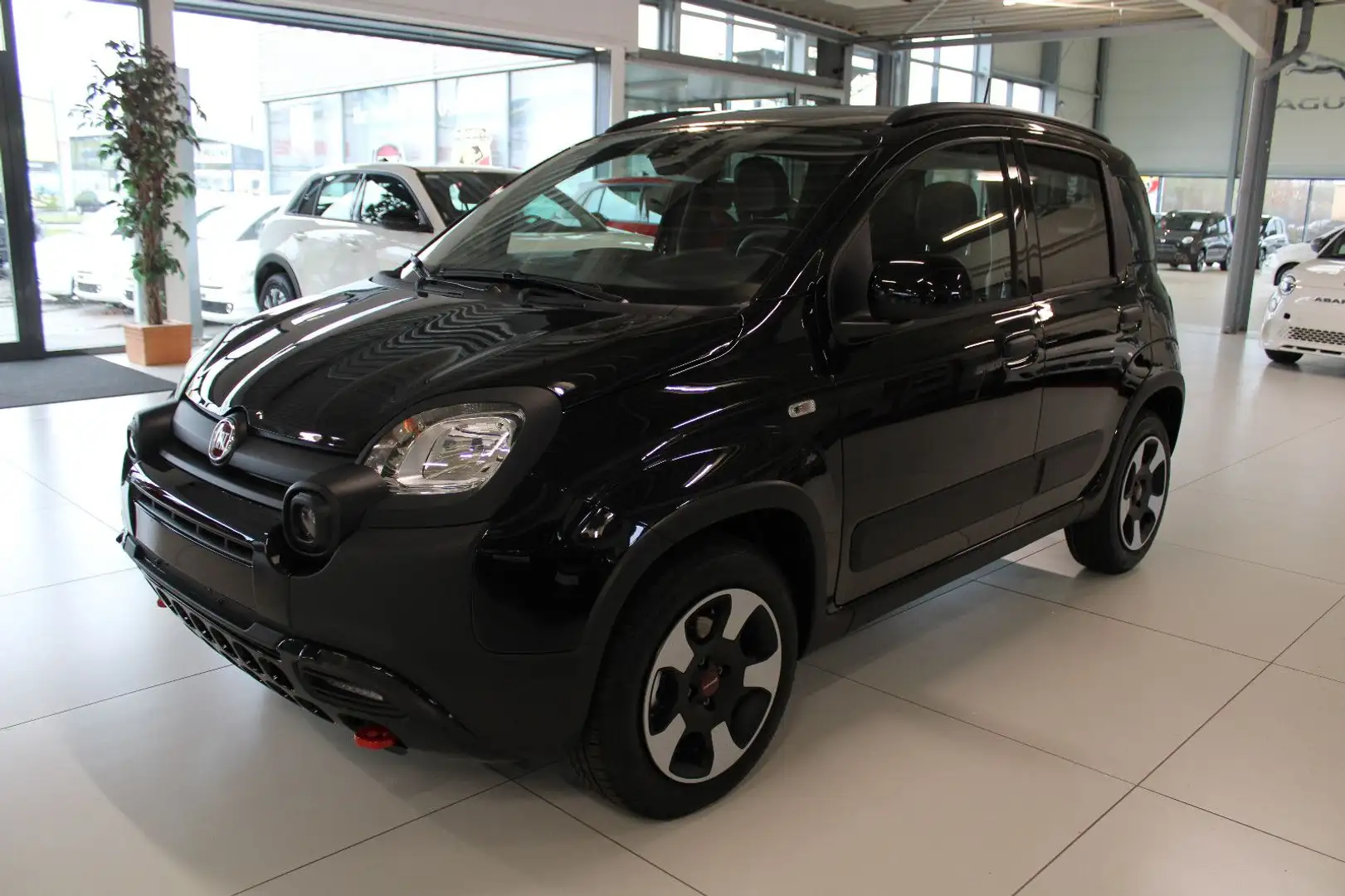 Fiat Panda Cross 1.0 GSE Hybrid Schwarz - 1