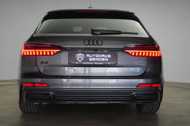 Audi A6 view 6