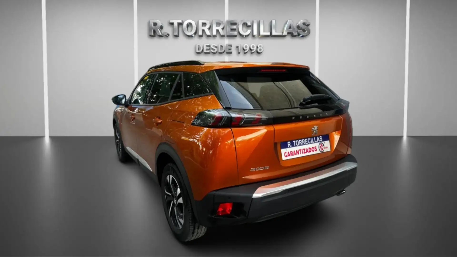 Peugeot 2008 1.5BlueHDi S&S Allure Pack EAT8 130 Naranja - 2