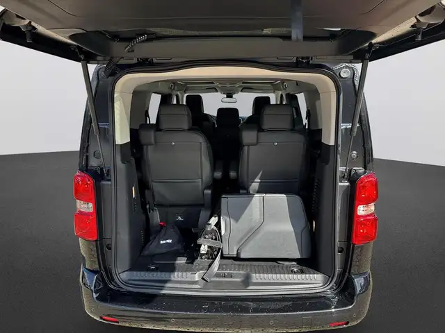 Opel Zafira view 9