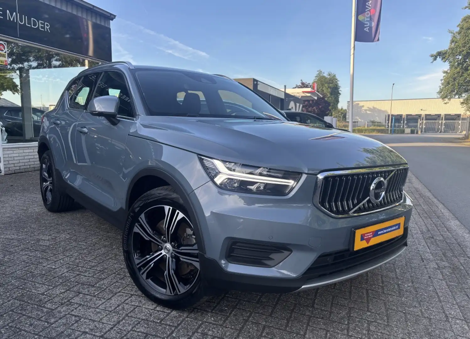 Volvo XC40 1.5 T4 Recharge Insciption Expression NAVI / 360 C Grijs - 2
