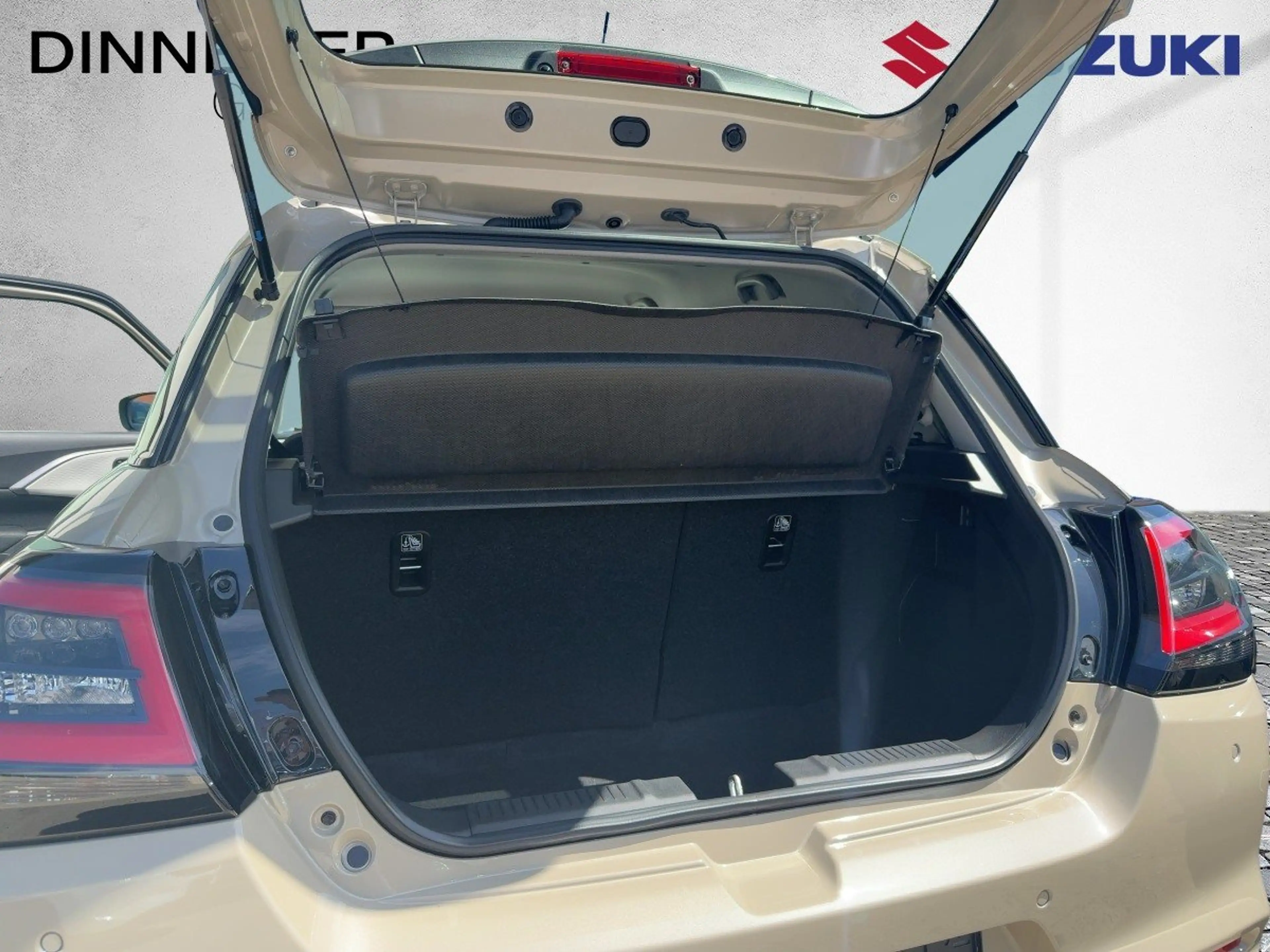 Suzuki Swift +Bis8JahreGarantie+LED+CARPLAY+KAMERA — photo 7