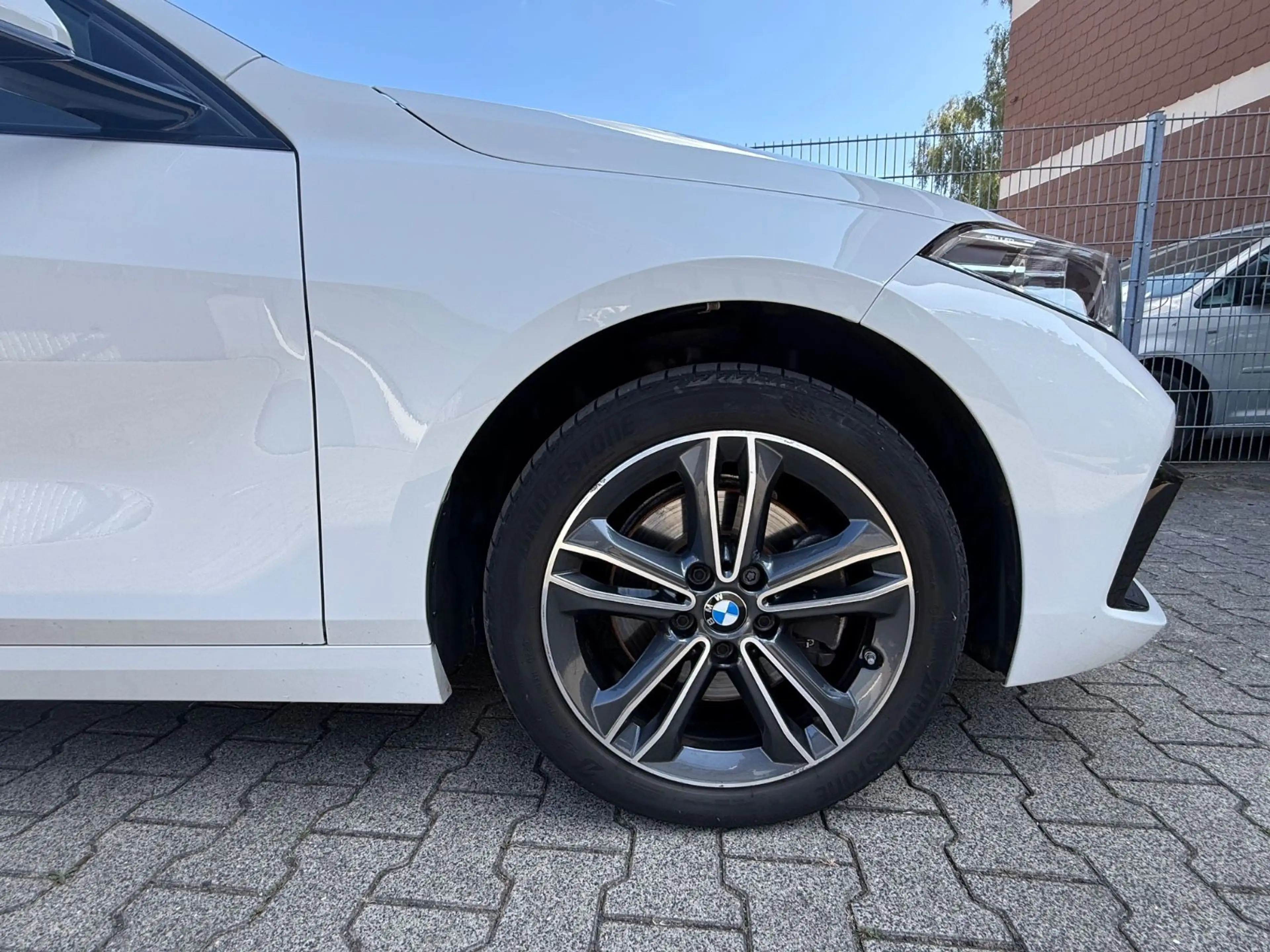 BMW 118 Sport Line*HeadUp*LED*PDC*1.Hand — photo 11