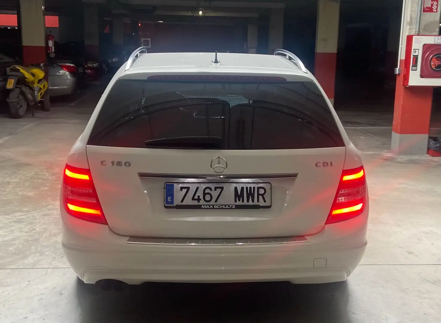 Mercedes-Benz C 180 T CDI DPF (BlueEFFICIENCY) Elegance - 2