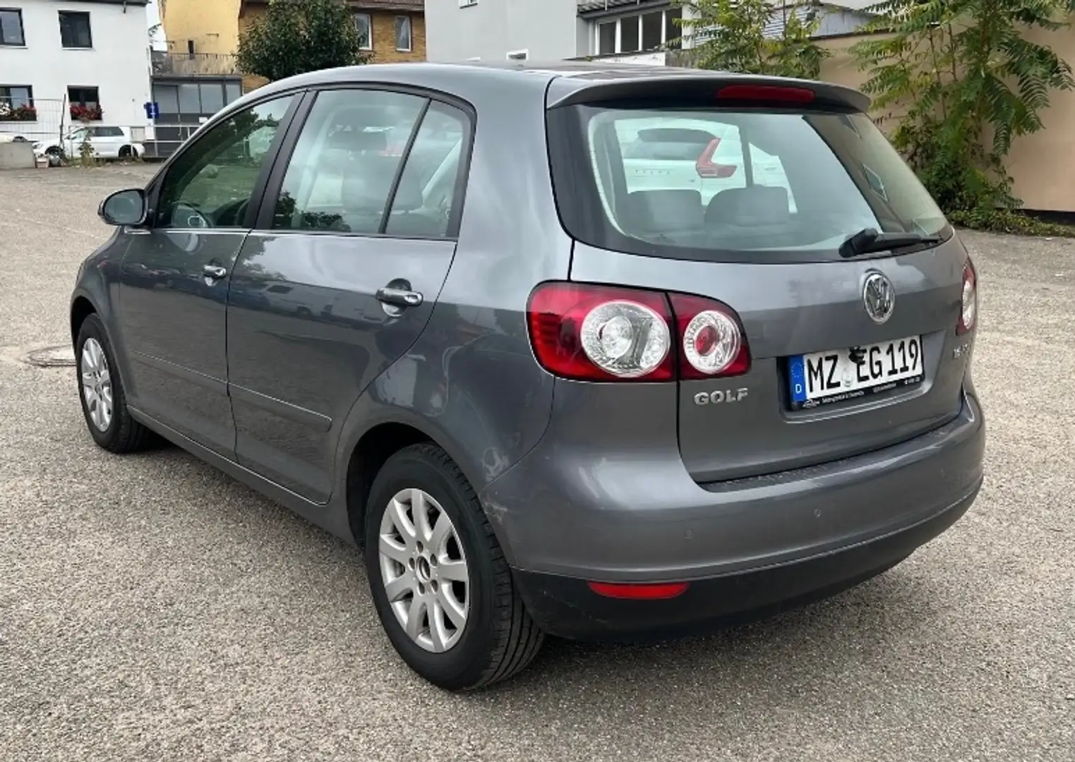 Volkswagen Golf Plus Comfortline Grau - 2