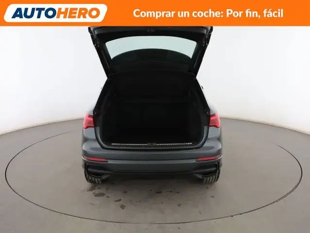 Audi Q3 view 17