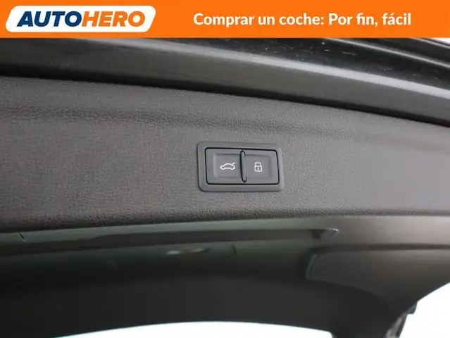 Audi Q3 view 26