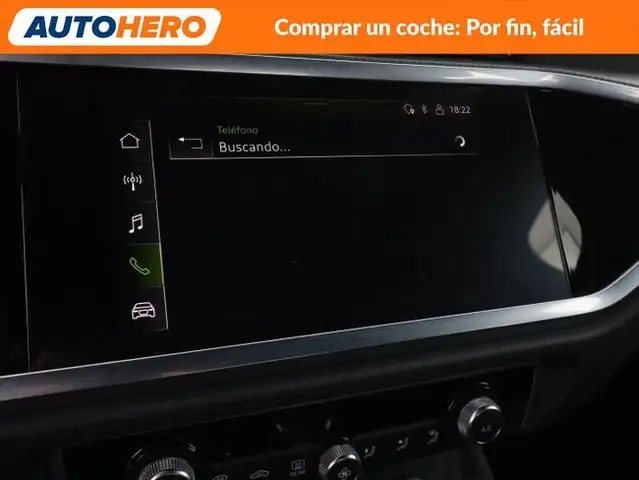 Audi Q3 view 21