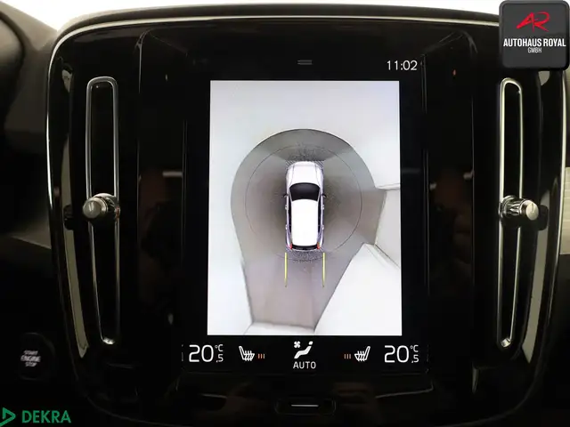 Volvo XC40 view 15