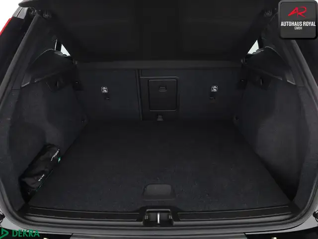 Volvo XC40 view 22