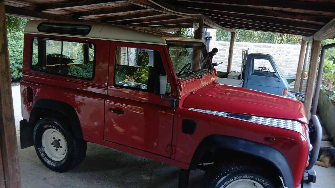 Land Rover Defender