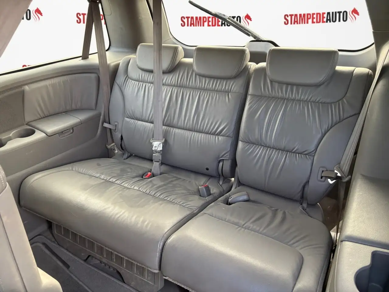 Honda Odyssey снимка Honda Odyssey