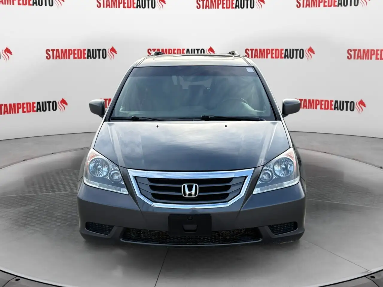 Honda Odyssey снимка Honda Odyssey