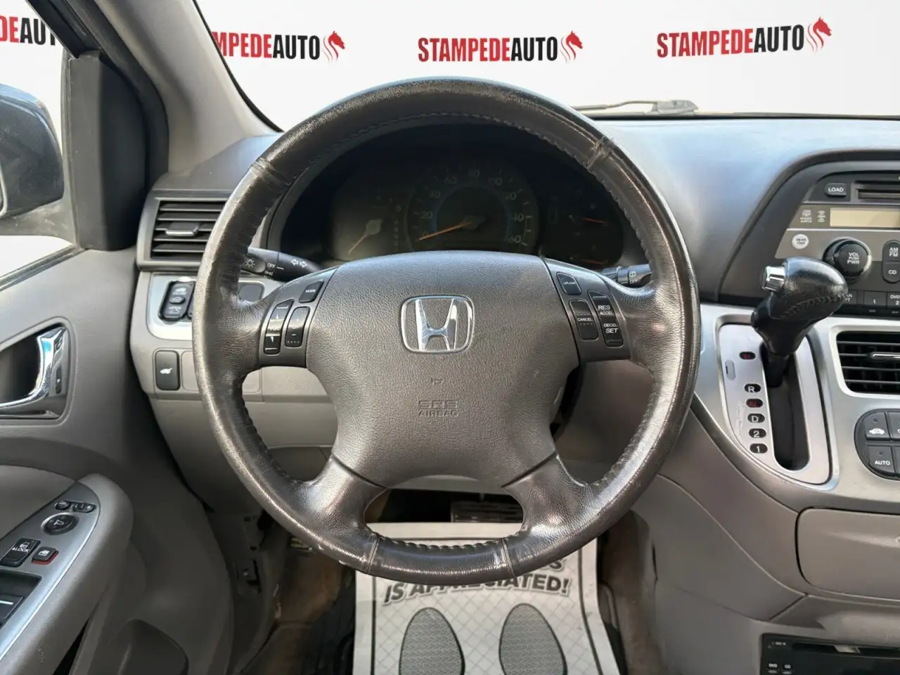Honda Odyssey снимка Honda Odyssey