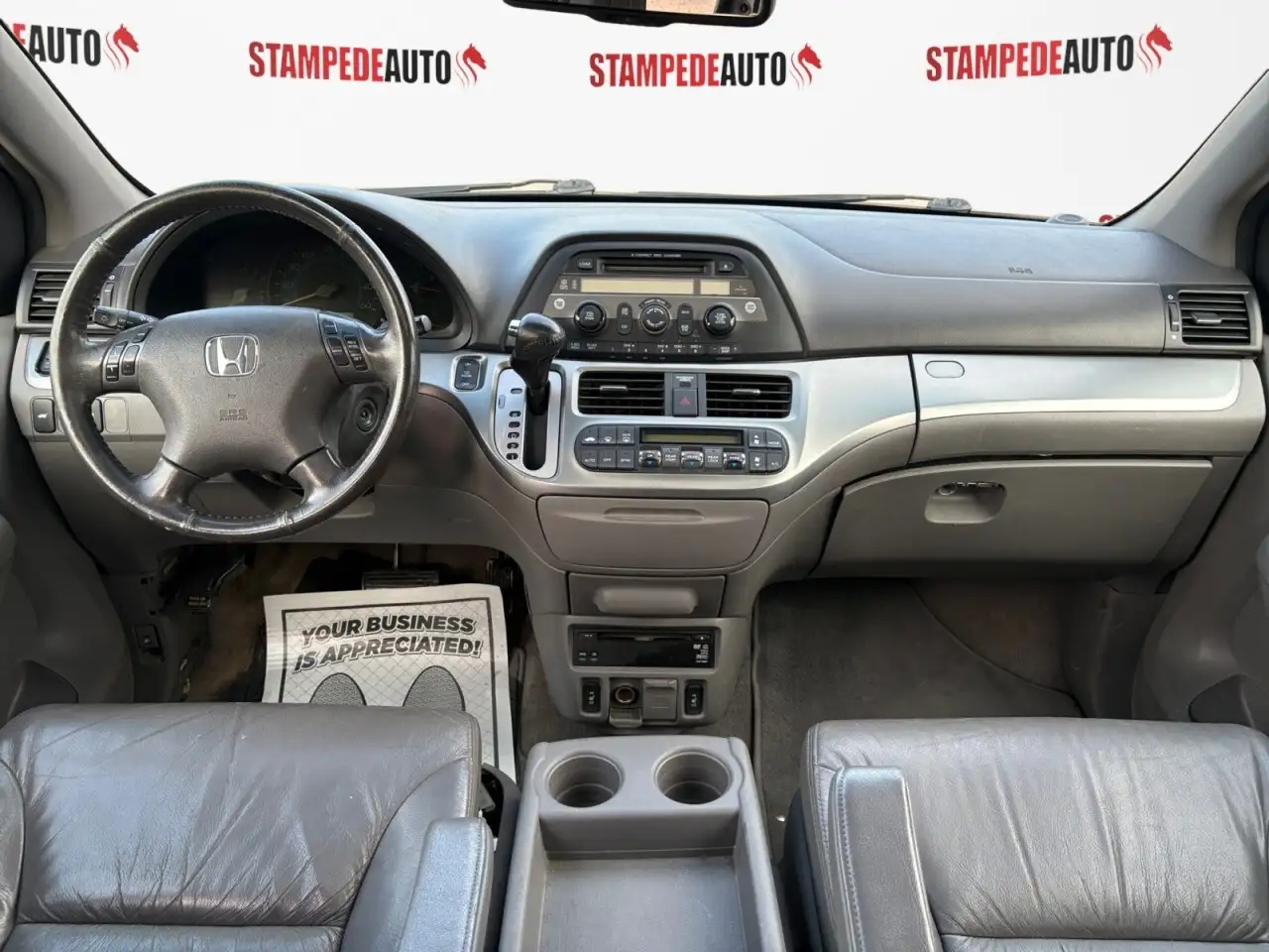 Honda Odyssey снимка Honda Odyssey