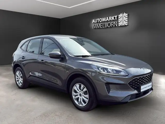 Ford Kuga main image