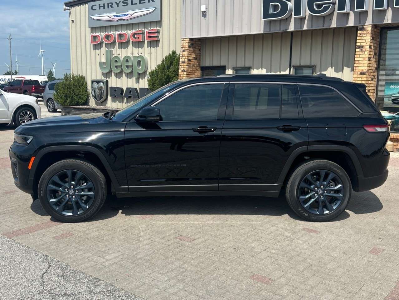 2026 Jeep Grand Cherokee 85th Anniversary 4x4 — снимка 1