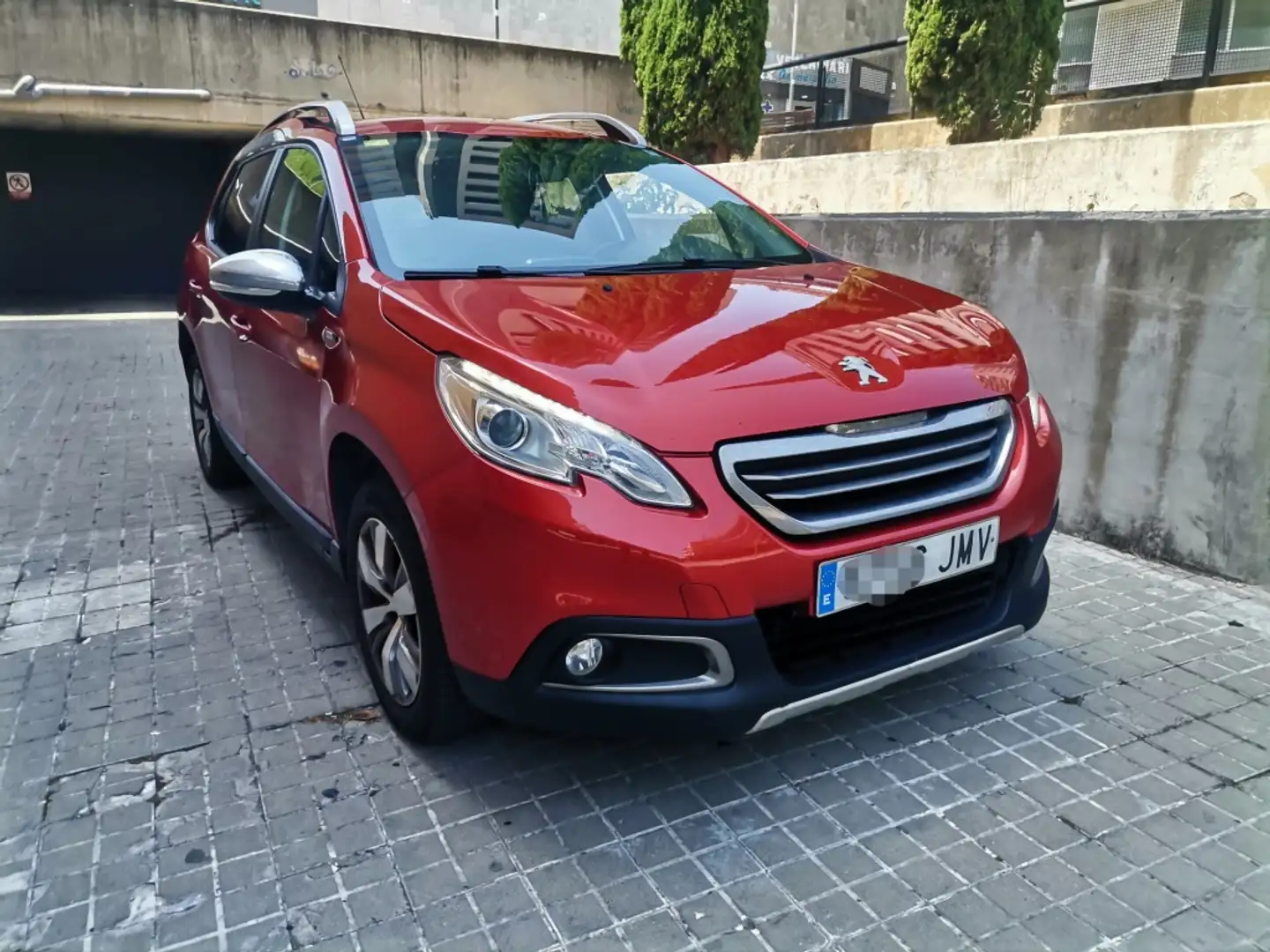 Peugeot 2008 1.6 BlueHDI Allure 100 Burdeos - 2
