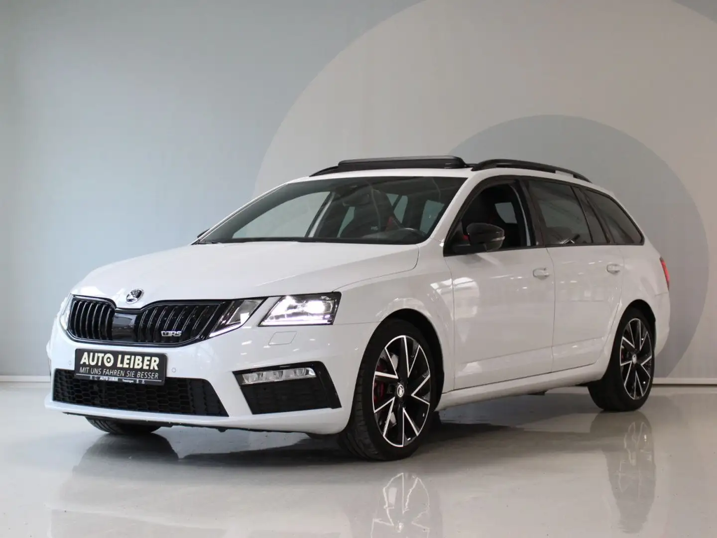 Skoda Octavia Combi 2.0 TSI RS Pano/DCC/VC/Canton Navi Wit - 2