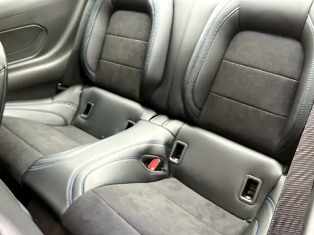 Ford Mustang view 15