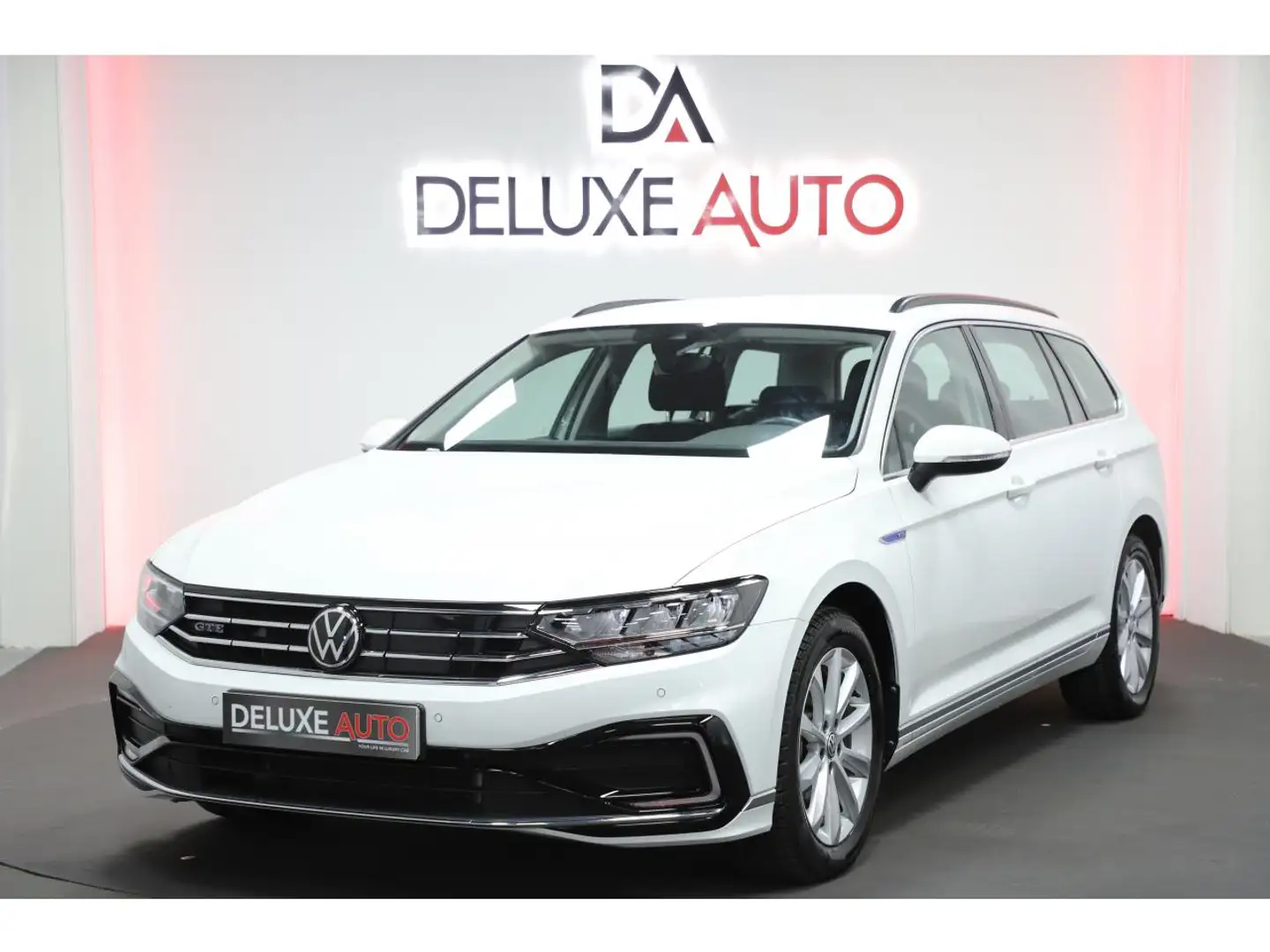 Volkswagen Passat VIII 1.4 TSI HYBRIDE RECHARGEABLE GTE 218 DSG6 (2) Biały - 1