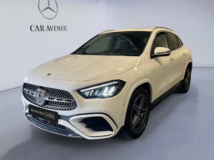Mercedes-Benz GLA 200 AMG Line
