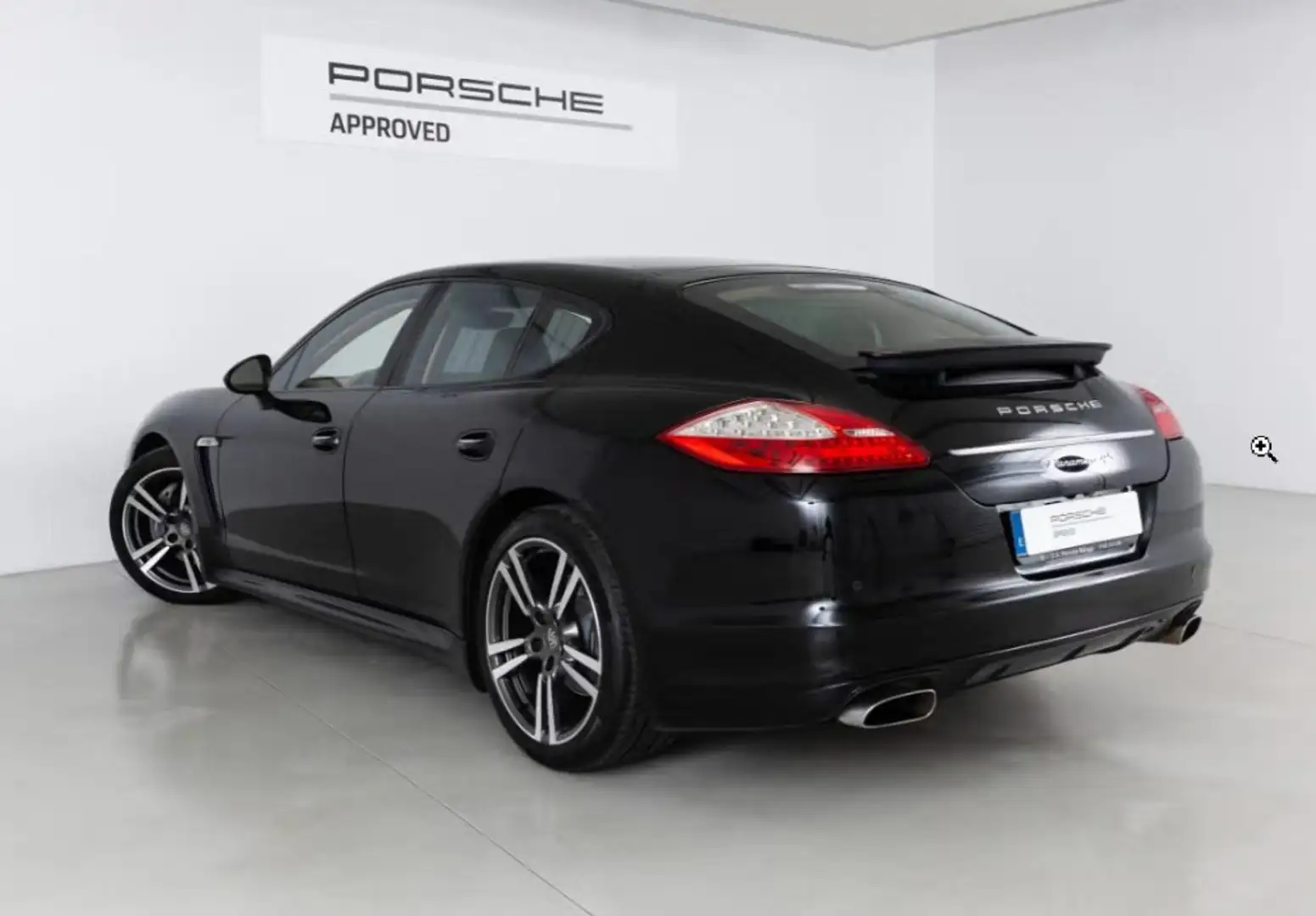 Porsche Panamera 4 PDK Schwarz - 2