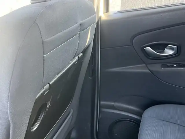 Renault Scenic view 5