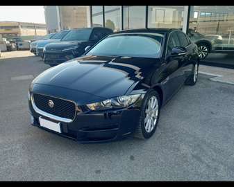 (X760) 2.0 D 180 CV aut. Pure