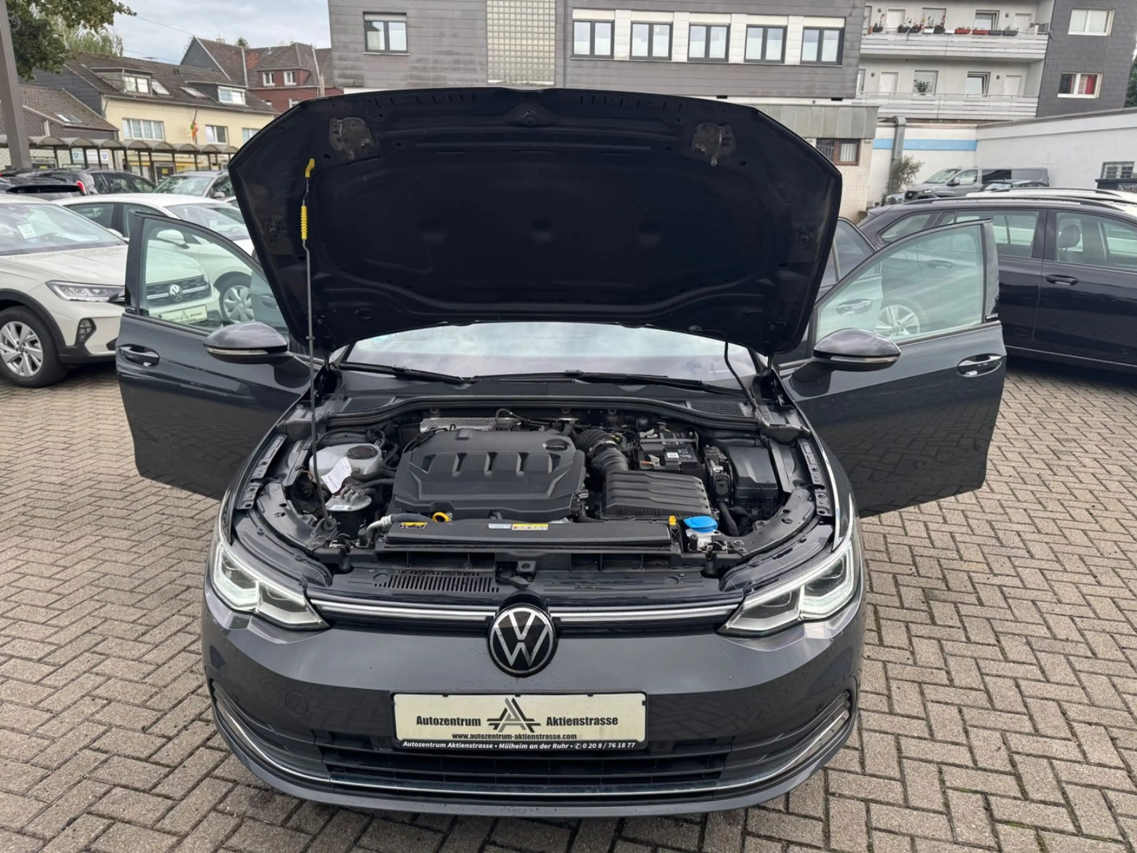 Volkswagen Golf VIII Lim. Active Navi PDC App-Connect — photo 9