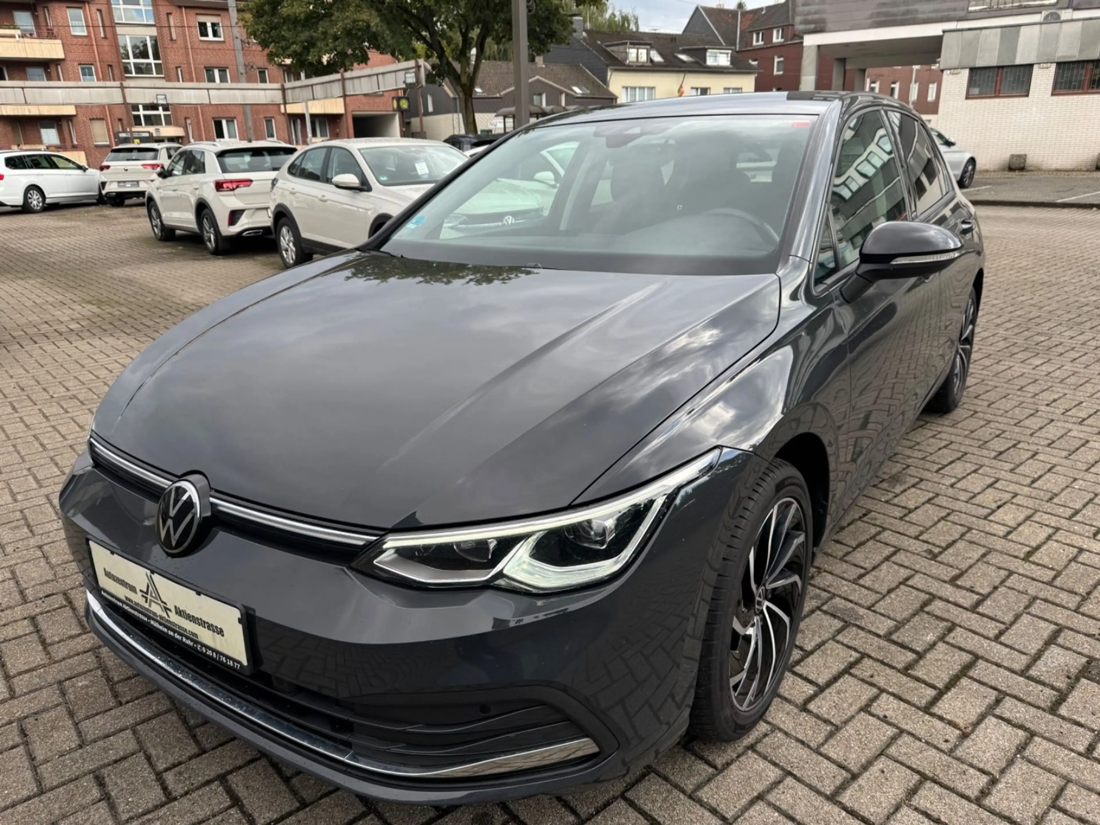 Volkswagen Golf VIII Lim. Active Navi PDC App-Connect — photo 2