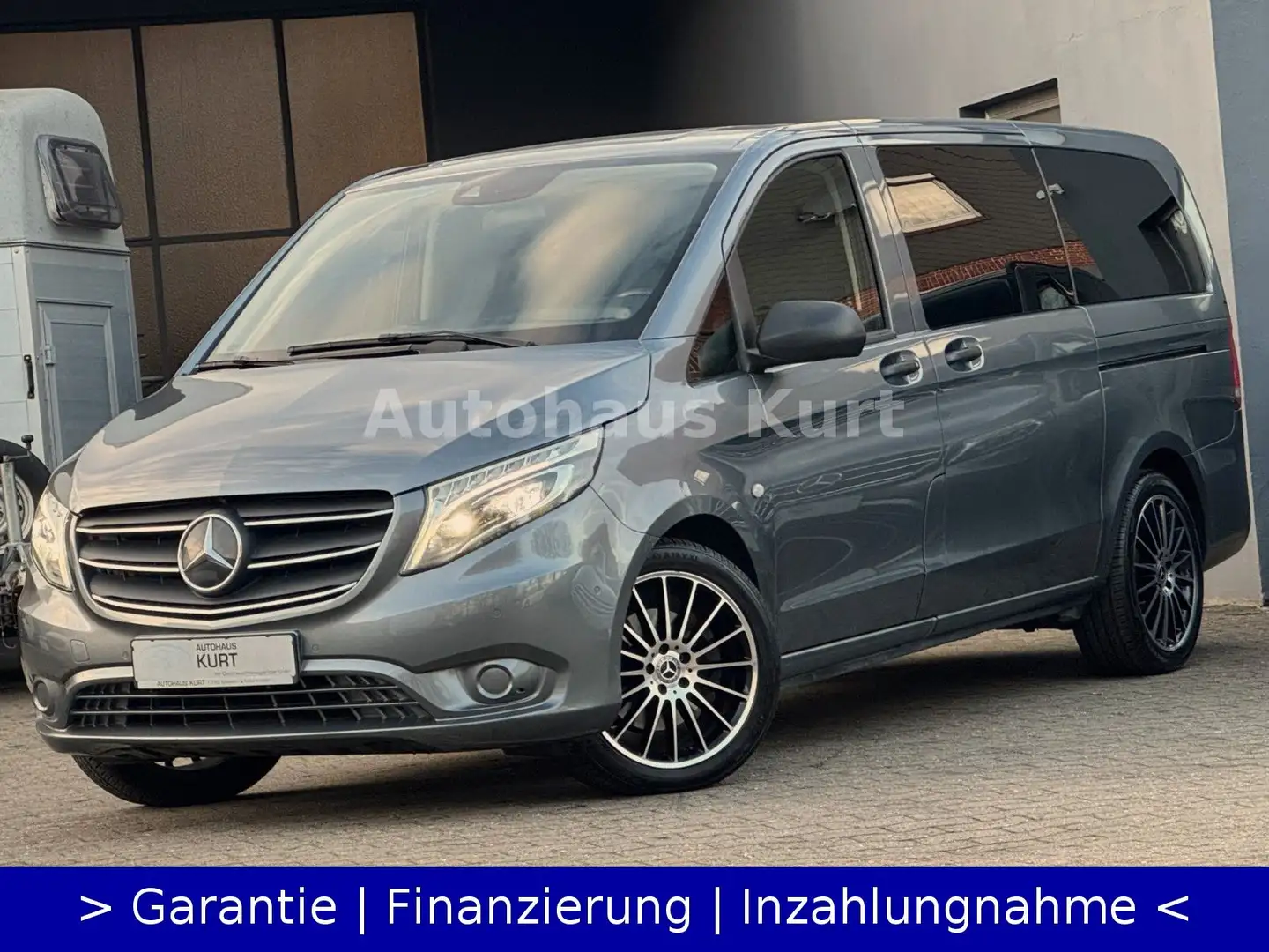 Mercedes-Benz Vito Tourer 124 CDI Edition lang *STAND*ACC*AHK* Gris - 1