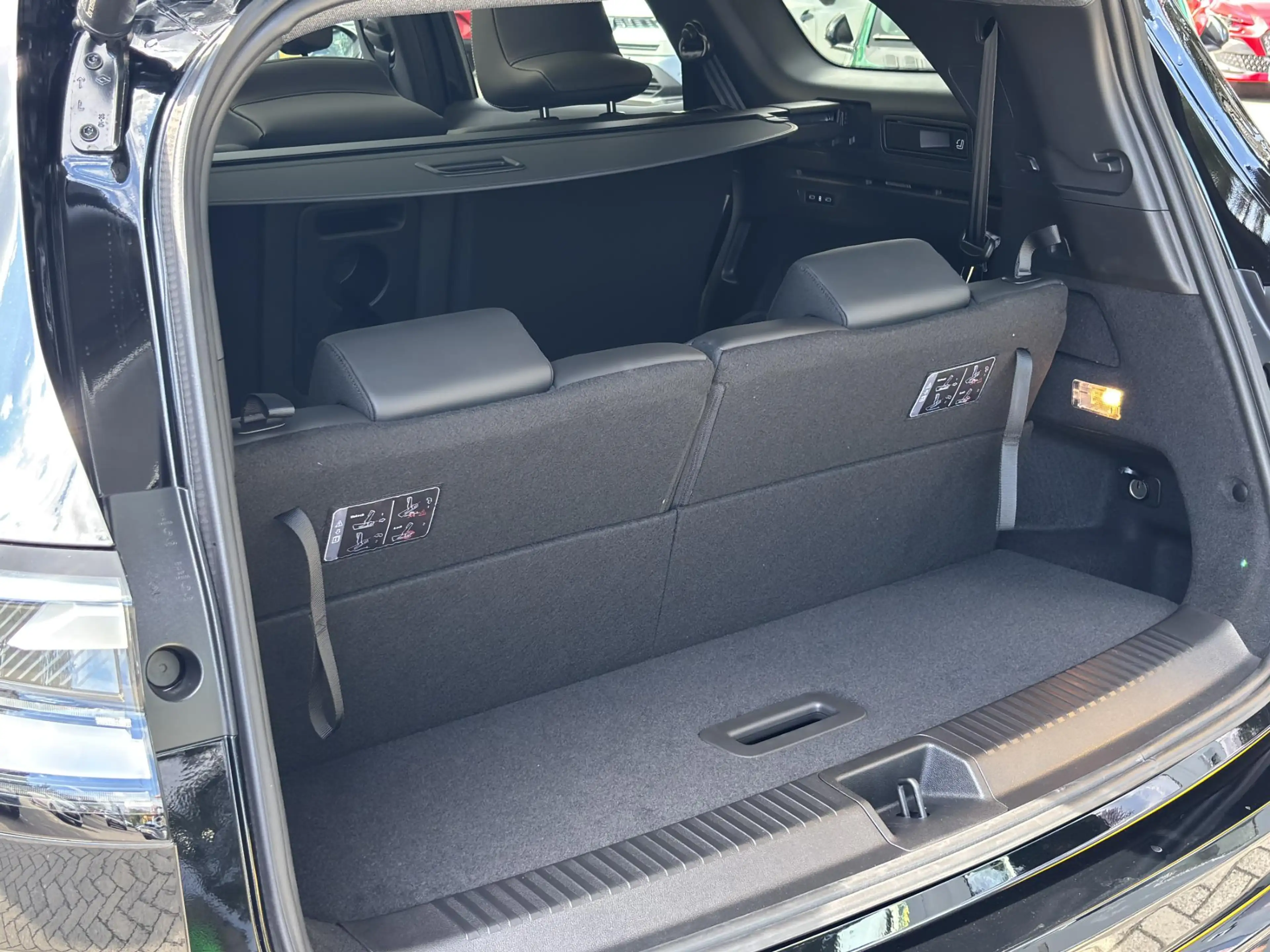 Renault Espace Iconic Full Hybrid E-Tech 200 - 7 zitplaatsen l Me — photo 9