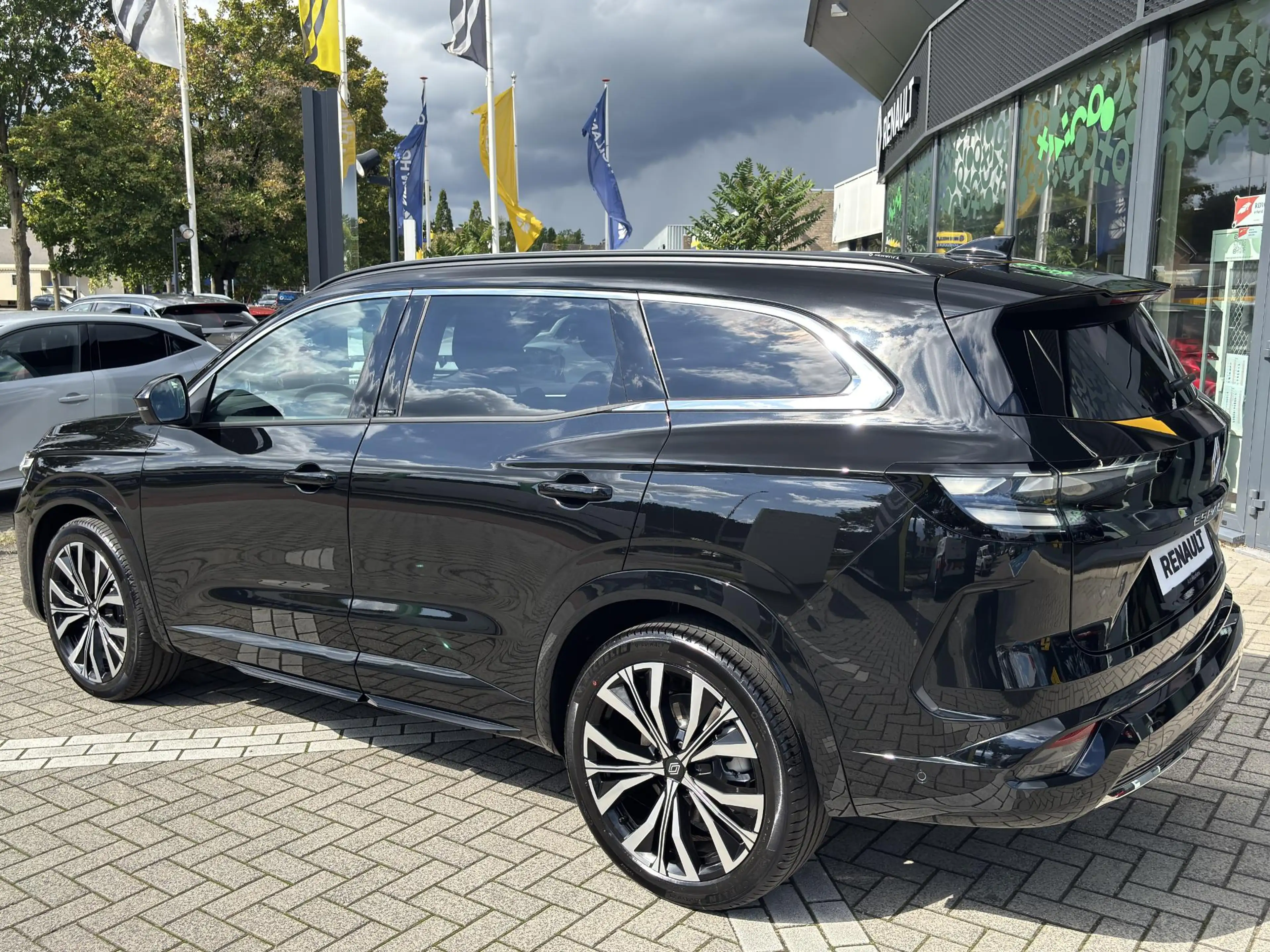 Renault Espace Iconic Full Hybrid E-Tech 200 - 7 zitplaatsen l Me — photo 10
