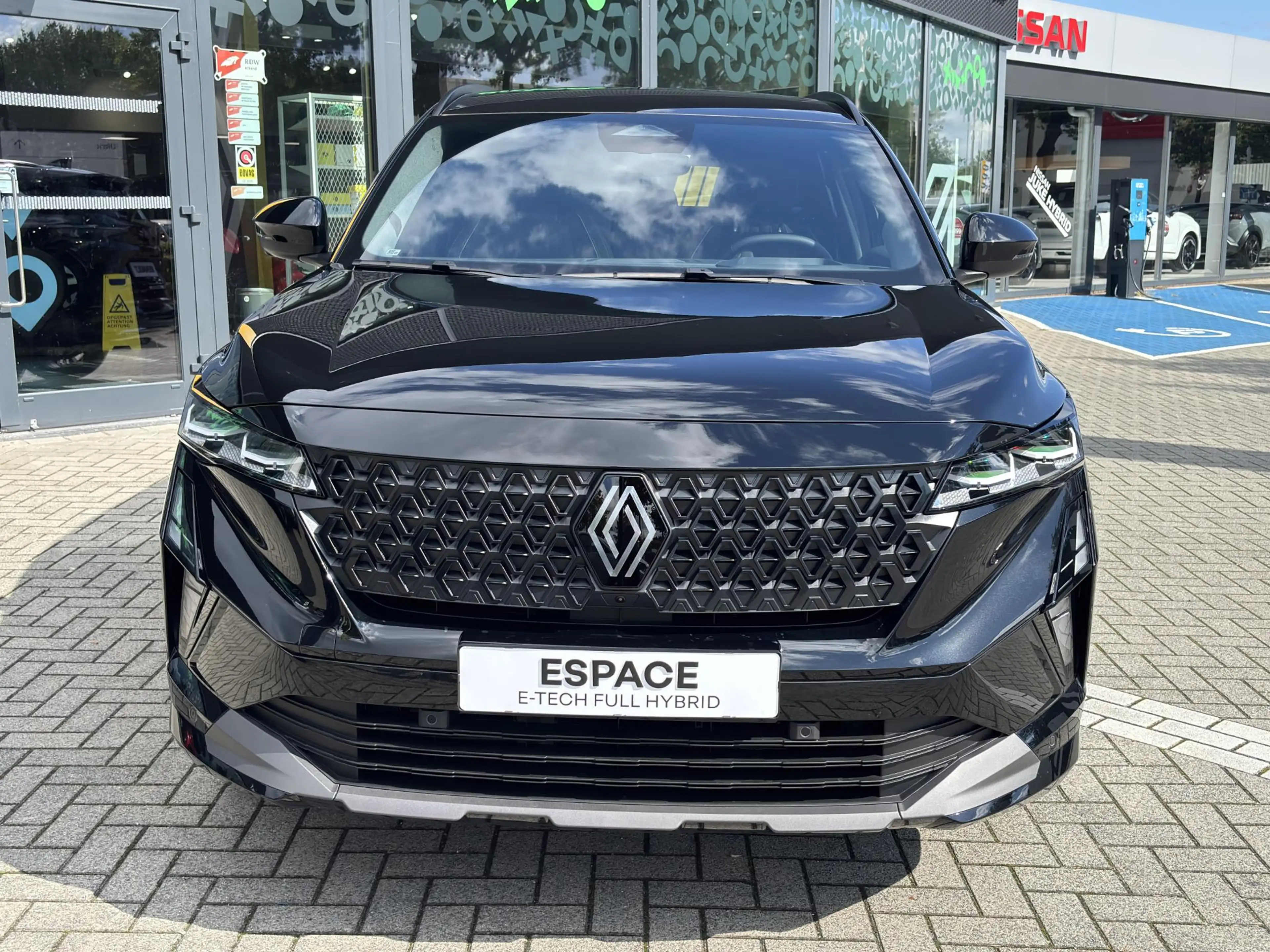 Renault Espace Iconic Full Hybrid E-Tech 200 - 7 zitplaatsen l Me — photo 3