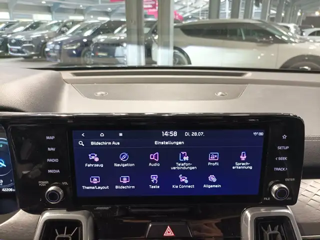 Kia Sorento view 11
