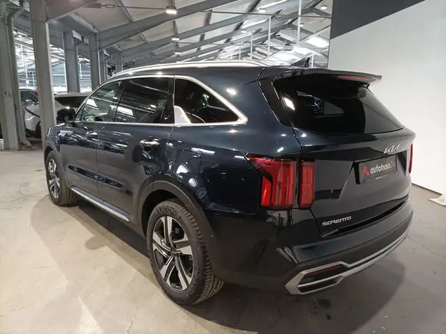 Kia Sorento view 4