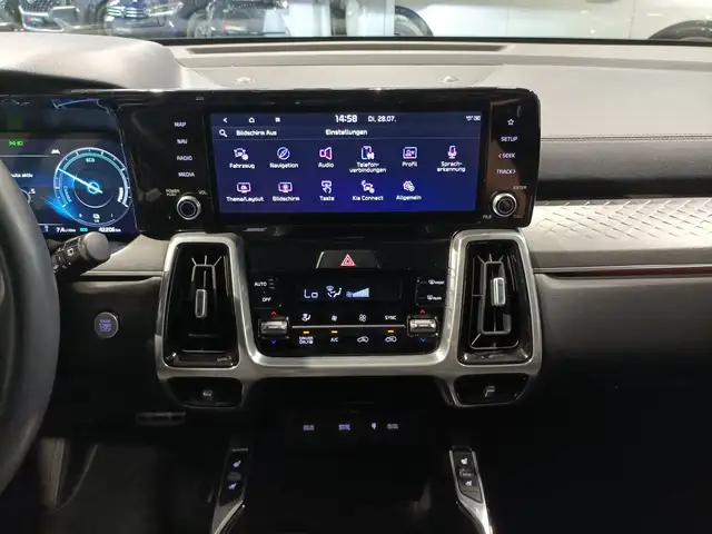 Kia Sorento view 12