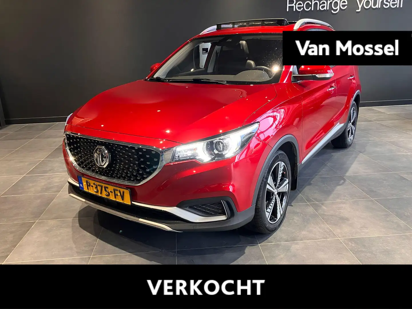 MG ZS EV Luxury 45 kWh | Navi | Leder | Panoramadak | Ca Rood - 1