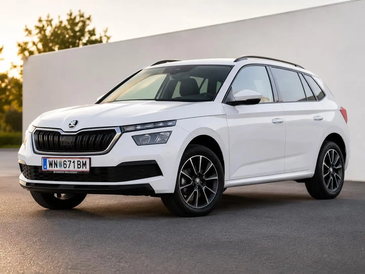 Skoda Kamiq Kamiq 1,0 TSI SC SC Weiß - 1
