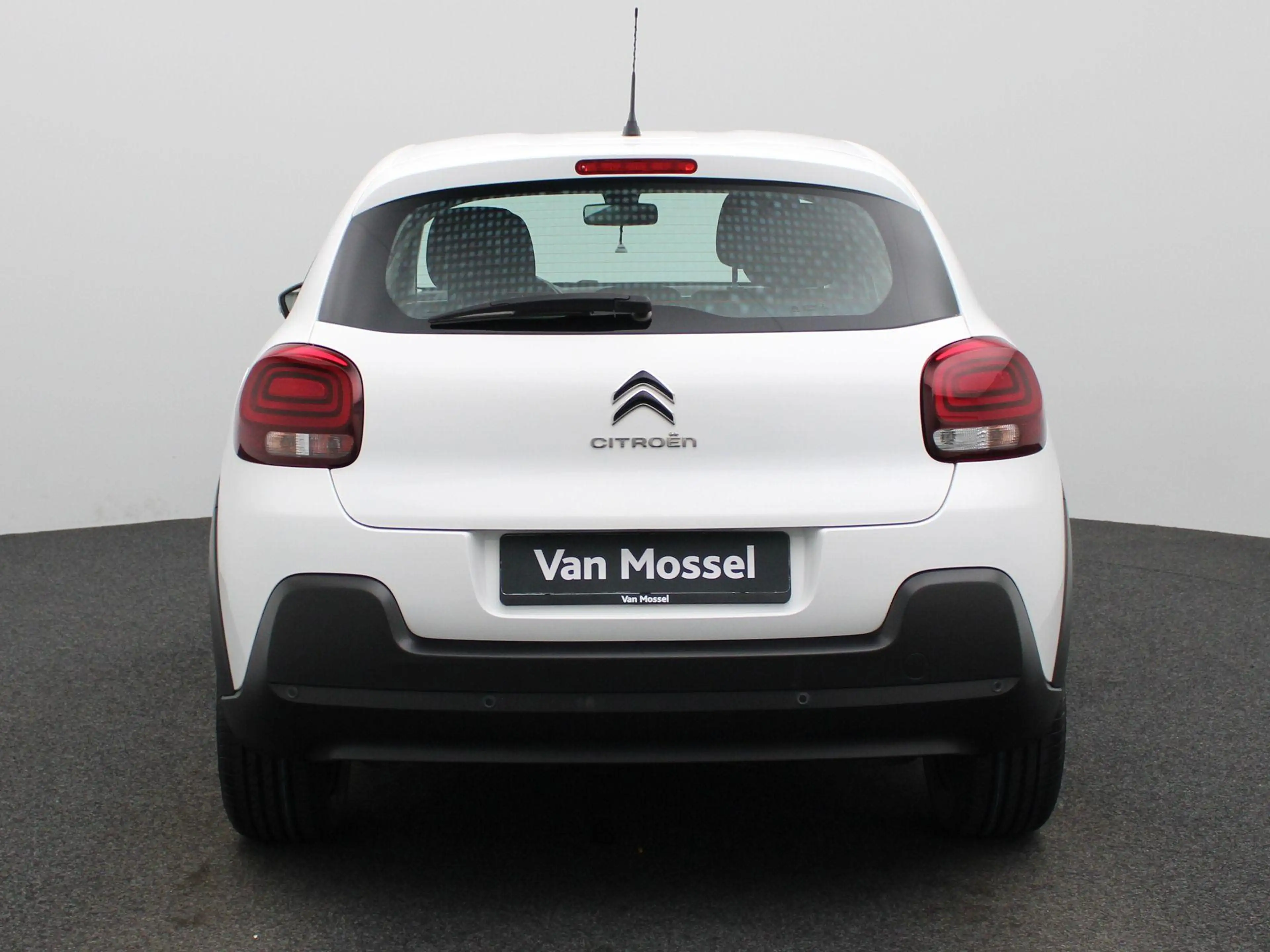 Citroen C3 1.2 PureTech 82 S&S MAN Feel — photo 5